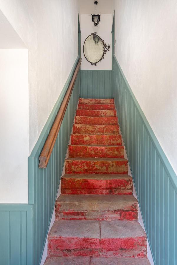 L'Escalier Rouge - Maison Renovee Avec Cour 吕克索梅 外观 照片